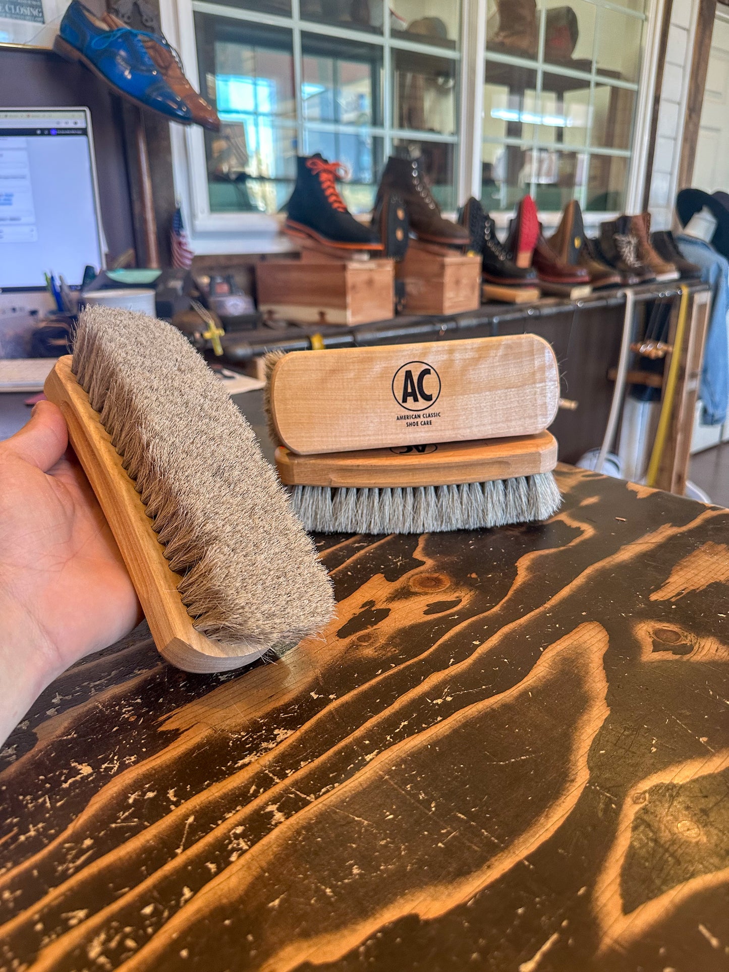 American Classic Large Horsehair Brush