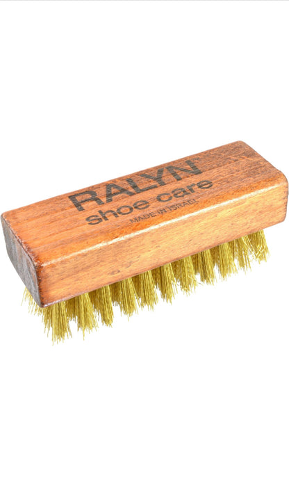 Ralyn Copper Brush