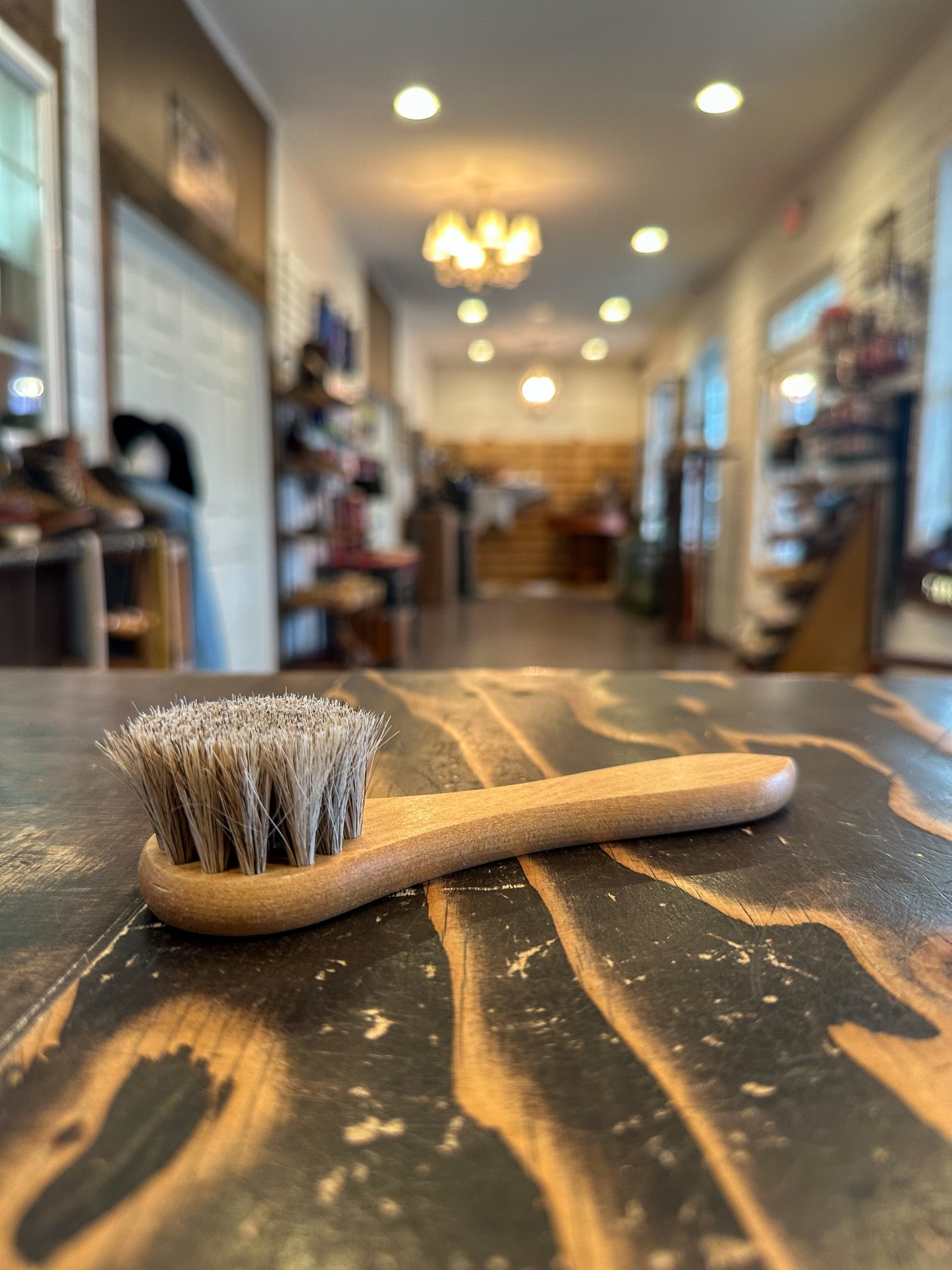 American Classic Round Horsehair Brush